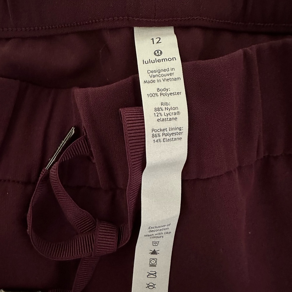 Lululemon luxtreme joggers. Size 12